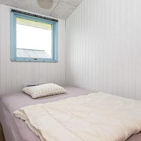 Three-bedroom Holiday In 2 بيت للعطل *