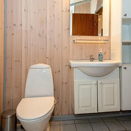 Three-bedroom Holiday In 2 بيت للعطل *