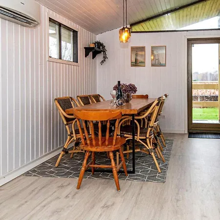 Three-bedroom Holiday In 2 بيت للعطل *