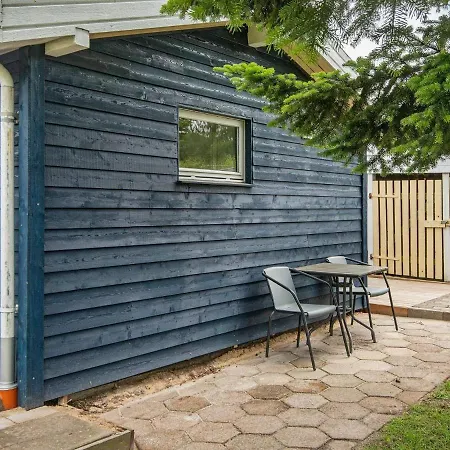 Three-bedroom Holiday In 2 بيت للعطل *
